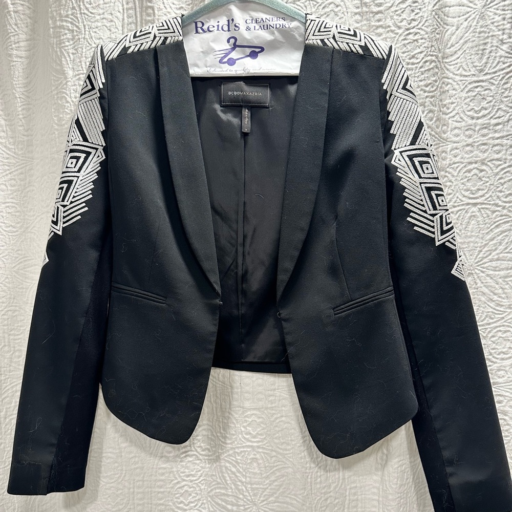 BCBG embroidered blazer